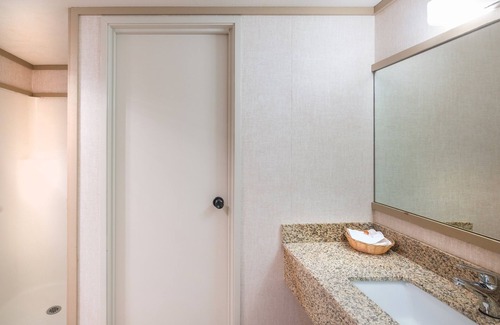 Telluride Apartment | Mountainside Inn 217 1 Bedroom Hotel Room by Alpine Lodging Telluride