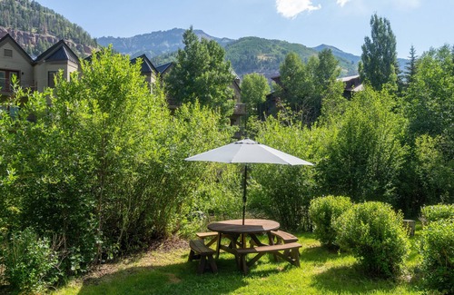Telluride Apartment | Mountainside Inn 218 1 Bedroom Hotel Room by Alpine Lodging Telluride