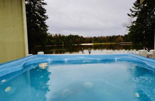 Blakeslee Apartment | Mt. Maplewood Lake House Apt.
