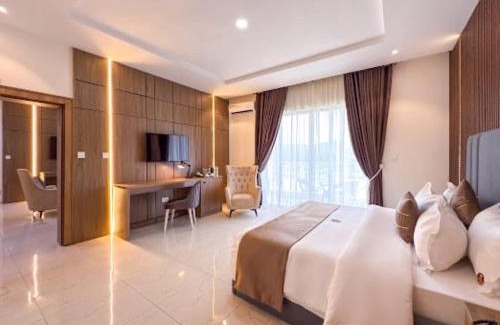 Karsana Hotel | NA Conference Centre And Suite