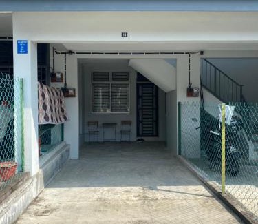 Tebrau House | Nadine Homestay Dato Onn JB