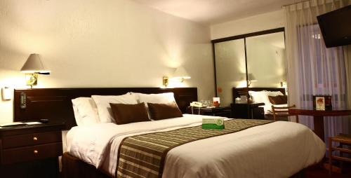 Leuro Hotel | NAIA Miraflores Lima