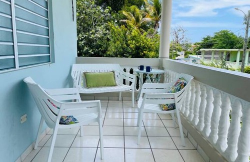 Vega Baja House | Nana’s Blue Beach Apartment is breazy, cozy and just minutes from the beach.