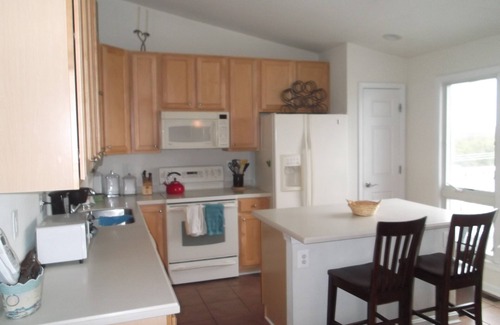 Bethany Beach House | Natural Beauty In North Bethany Beach- Ocean & Bay Views- 5 minute walk to beach