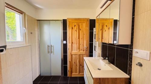 Protivin Apartment | Nature Escape Cottage