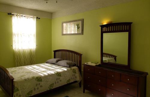 Roseau Apartment | Natures Comfort Apartment