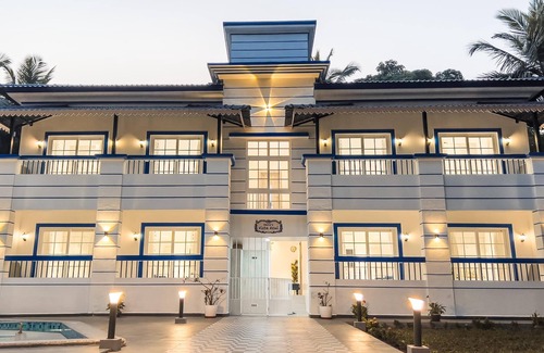 Calata Hotel | Navin S Vista Azul