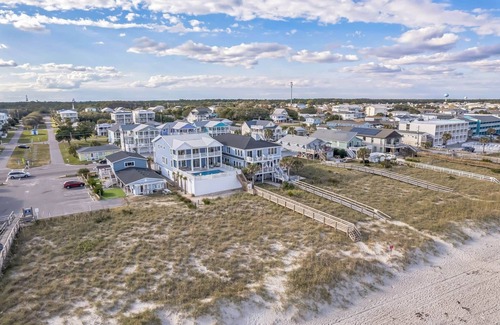 Kure Beach House | nBrand NEW luxury oceanfront, panoramic ocean views,8 bedrooms, private pool