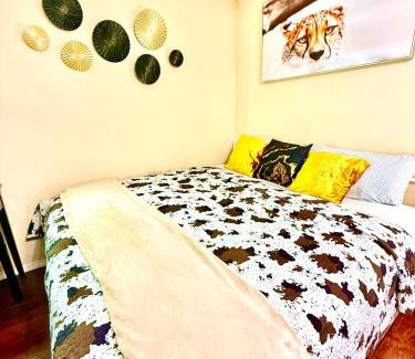 West Arlington House | Near AT&T Stadium, UTA, Globe Life, Six Flags, DFW Airport, American Airlines Center with Games and Crib