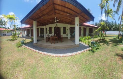 Aluthgama House | Neos Palm Paradise
