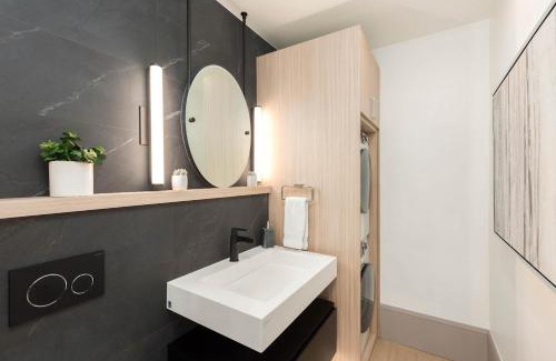 Aspen House | New 2 BR 2 and a half Bath - Luxurious Aspen Mountain Modern!