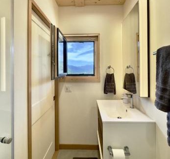 Red Cliff Ski Chalet | New for 2025 Chalet Homestake View