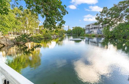 Key Largo Apartment | New! Key Largo Costal Villa 2 Kings Masters, Marina, Pool & Pickleball