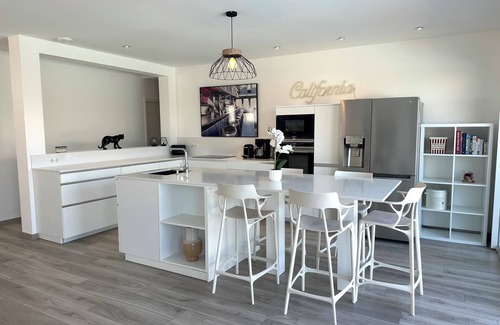 Calvi Villa | New villa with pool 3 bedrooms 140 m2 15 minutes walk from the beach