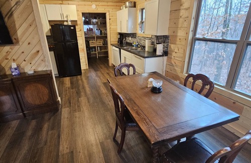 Mammoth Spring Cabin | Newly constructed Secluded Ozark Cabin - 45 Acres - Fire Pit & Trails