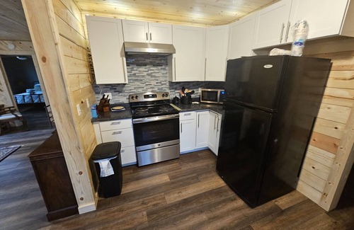 Mammoth Spring Cabin | Newly constructed Secluded Ozark Cabin - 45 Acres - Fire Pit & Trails