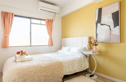 Nishi Apartment | Newly opened Hotel 7 京セラドーム徒歩10分 道頓堀 関西空港 大阪城 海遊館直行 USJ1回乗換 出張 Family friendly Free parking 15 minutes by car to USJ