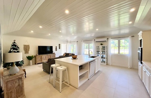 Sunset Crest Villa | Newly Refurbished Luxury 4 Bed Villa with Bar & Pool in Sunset Crest, Holetown