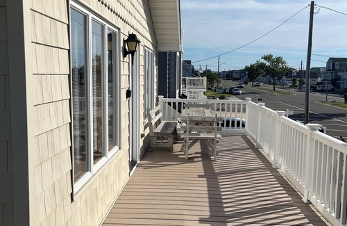 Surf City House | Newly Renovated 3-Bedroom House in Surf City - Pet Friendly
