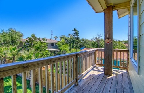 Port Aransas Ski Chalet | Next Chapter Lpt1 Condo
