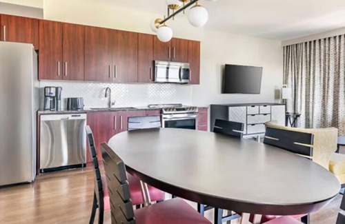 Florida Central Atlantic Coast Resort | Next to EPIC UNIVERSE! Incredible 2-Bedroom/2 Full Bath with Living & Kitchen