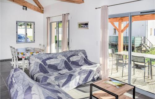 Galan House | Nice Home In Galan With Kitchenette