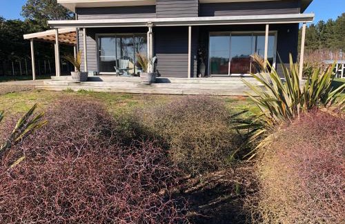 Foxton Beach House | Nikau’s on Palmer