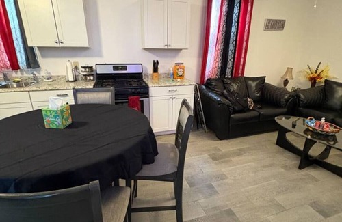 West Riverside House | NOLA Uptown Pearl - The Heartbeat of Uptown, The Soul of New Orleans