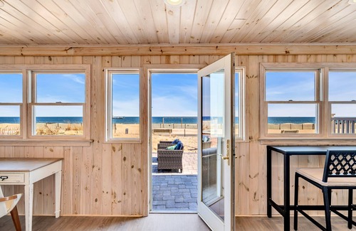 Manasquan House | Ocean Front Beach Cottage with Relaxing views and sound of the Ocean