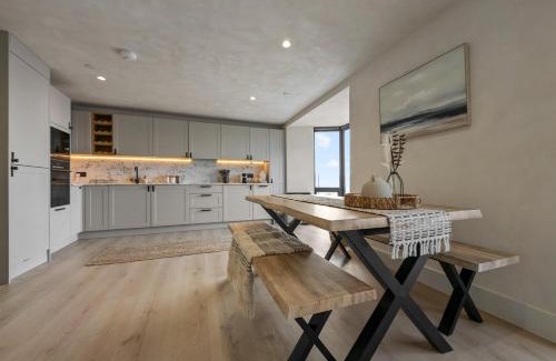 Mumbles Apartment | Ocean View Apartment, Seafront Location