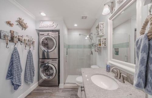 Galveston Apartment | Ocean View Luxury Steps to Beach