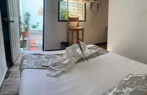 Puerto Juarez Bed & Breakfast | Ocean View PLAYA DEL NIÑO Rooms & Apartments