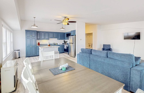 Boothbay Harbor Condo | Oceanfront, dog-friendly condo with Boothbay Harbor views & prime location