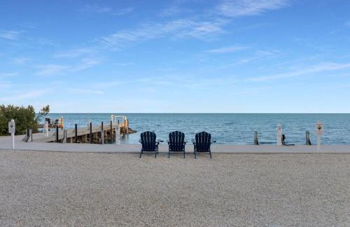 Islamorada House | Oceanfront Islamorada Townhome with Dock and Pool