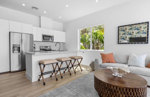 Northwest Point Apartment | Oceanfront Sunset Patio w BBQ Pool Gym Spa