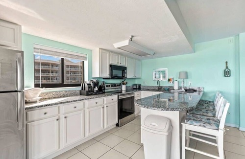 Daytona Beach Shores Apartment | Oceanfront Penthouse! Pool, Hot Tub, Beach Access