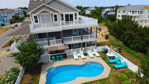 Corolla Light House | Oceanside, Priv Pool, ELEV, Hot Tub, Keyless entry, BH3, Knot 4 Sail