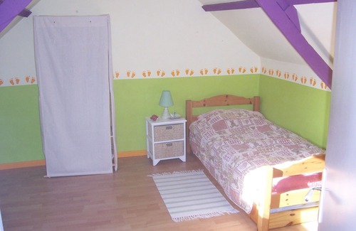Le Palais Cabin | Old farmhouse near palace and beach