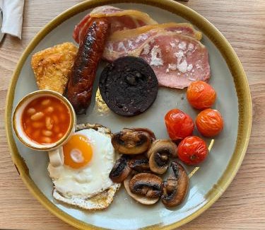Cross Bed & Breakfast | Old Manor House