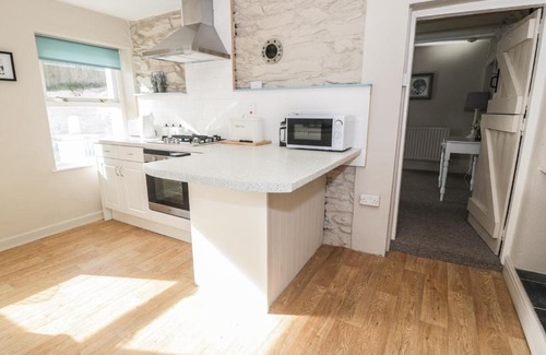 St Ishmaels House | Old Post Cottage