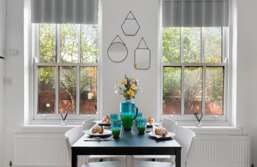 St Luke's Apartment | Old Street Apartments By Morethanstays