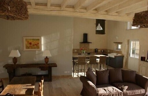 Tailly House | old winemaker's house