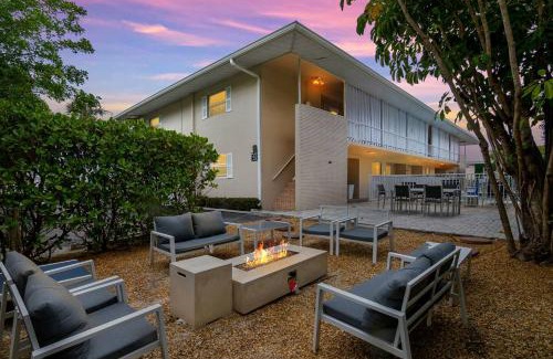 Old Naples Hotel | Olde Naples Paradise 803