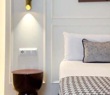 Centro Apartment | Ópera Stays by Charming