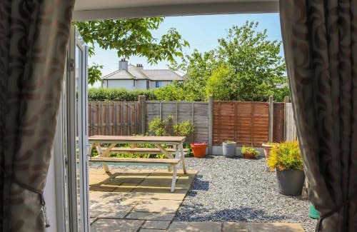 Rhyd-y-clafdy House | Orchard Cottage