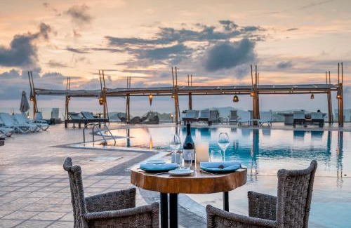 Pyrgos Hotel | Orizontes Hotel Santorini