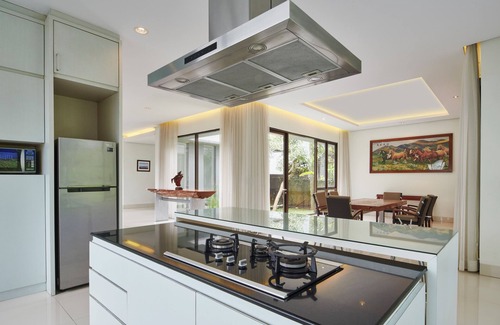 Bandung Villa | Oyama City View 4BR Villa with a Heated Pool