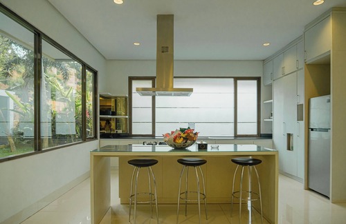 Bandung Villa | Oyama City View 4BR Villa with a Heated Pool