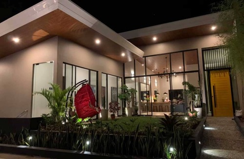 Buck Estate Hotel | OYO 1177 The Great Molave