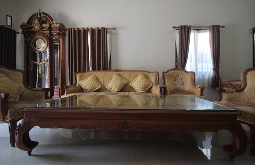 Bandar Lampung Hotel | OYO 1547 Wisma Ray Syariah